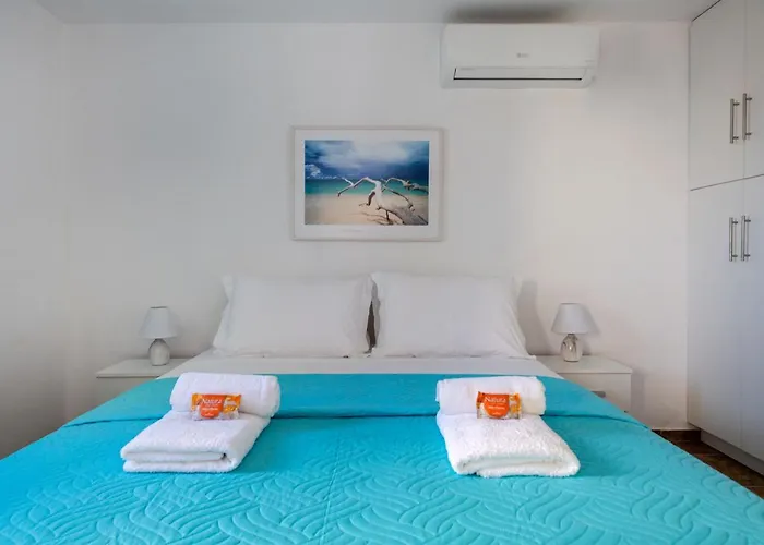 Stone Kontiani - Red 빌라